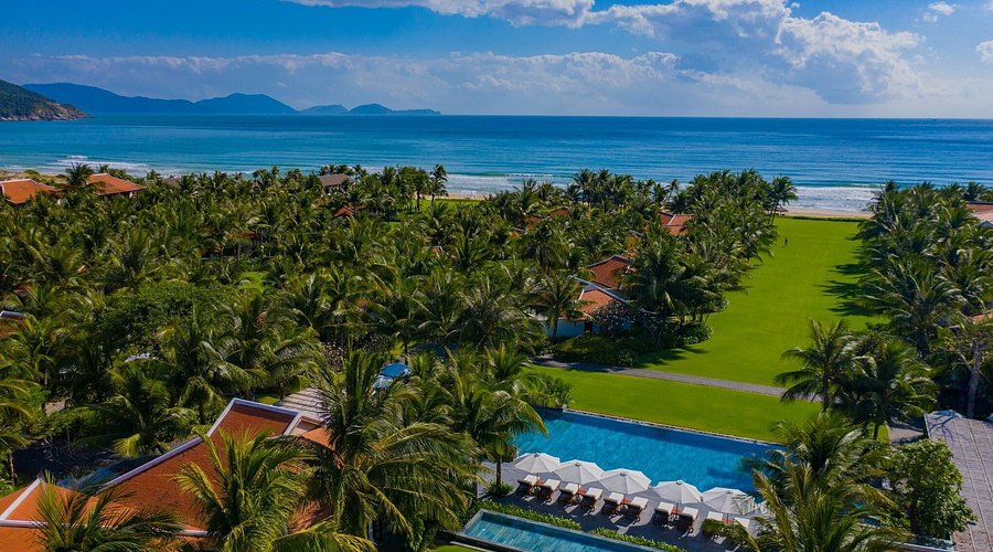 The Anam Cam Ranh mang kiến trúc Đông Dương sang trọng với toàn bộ pool villa có hồ bơi riêng