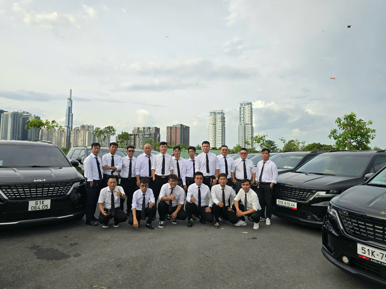 thuê xe Kia Carnival có tài xế chuyên nghiệp tại TPHCM